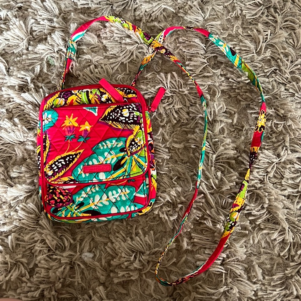 Vera Bradley Cross over bag! Barely used!